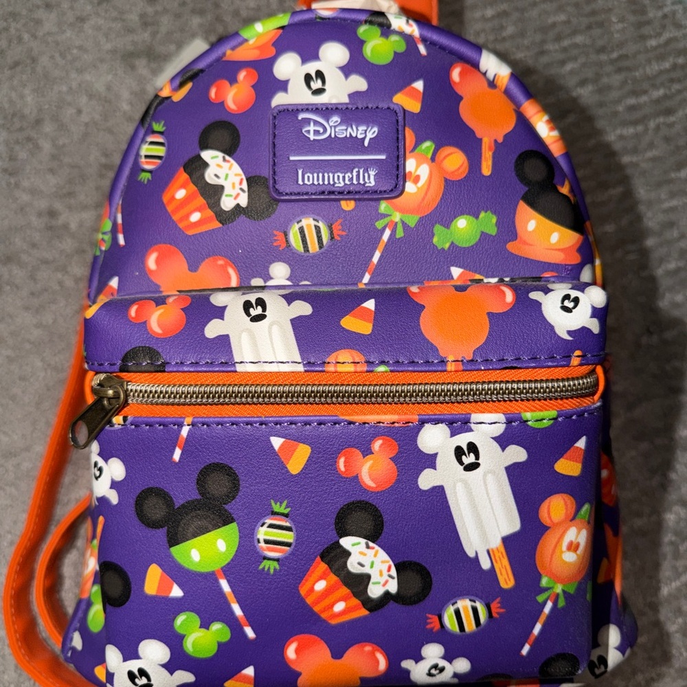 Loungefly Disney eats Halloween